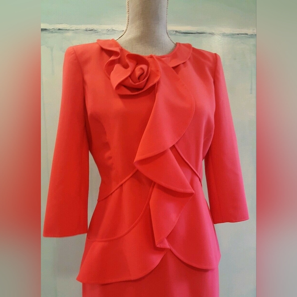 □$4,000 OSCAR DE LA RENTA BEAUTIFUL RUFFLE ROSE RED WOOL SKIRT SUIT US 6 - Picture 2 of 13